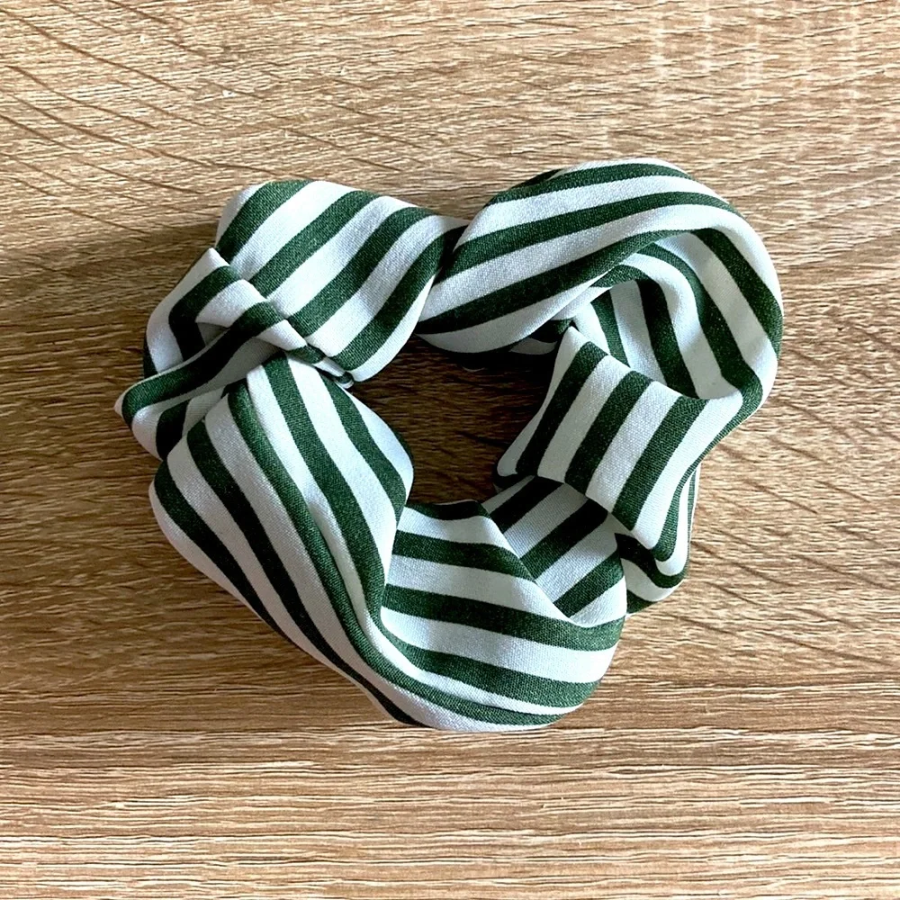 NWOT Set of 2 Aerie Striped Scrunchies